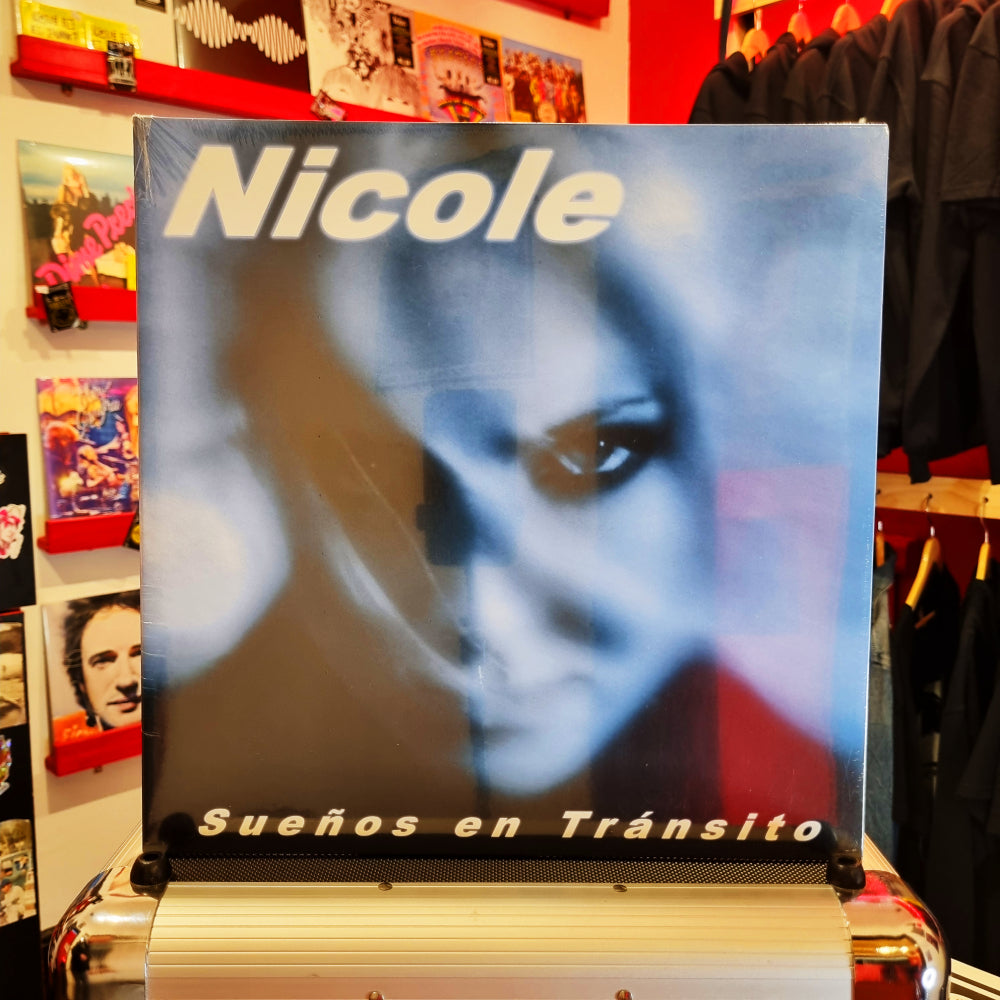 Nicole - Sueños en Tránsito