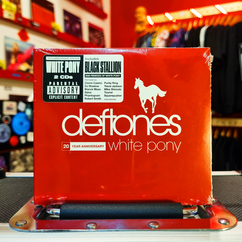 White Pony, CD Doble
