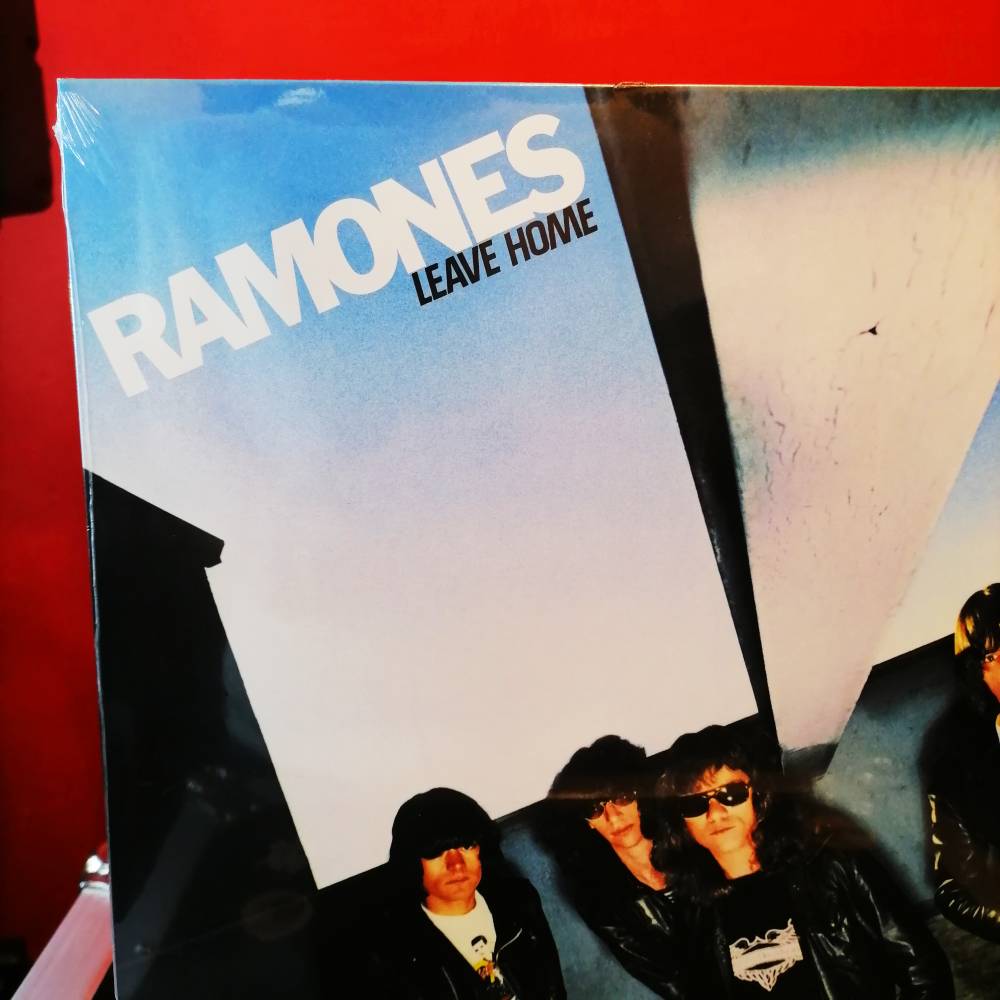 Ramones - Leave Home